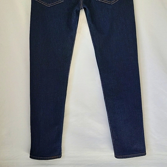 Levi's 502 Taper Fit Jeans Size 32 x 30 Dark Wash - Picture 3 of 14